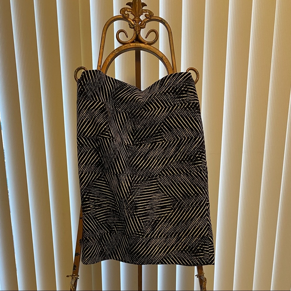 White & Black Pencil Skirt